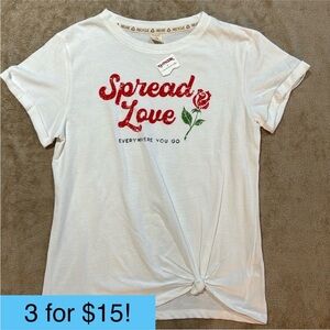 Recycle Threads White Spread Love Everywhere You Go Rose Short Sleeve T-Shirt